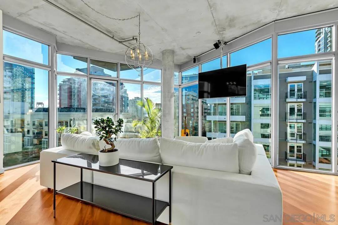 San Diego, CA 92101,1050 Island Avenue #612