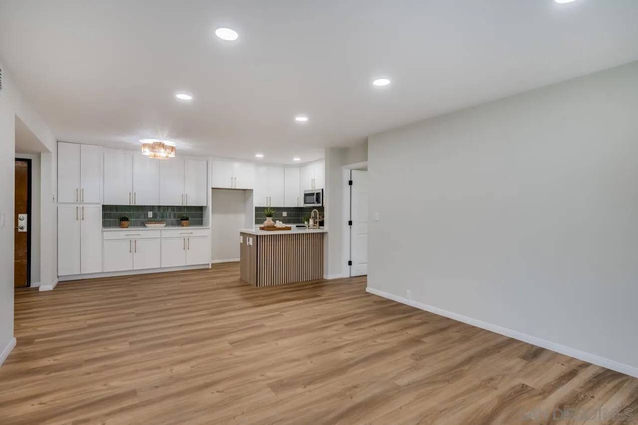 San Diego, CA 92128,12575 Oaks North Dr. #220