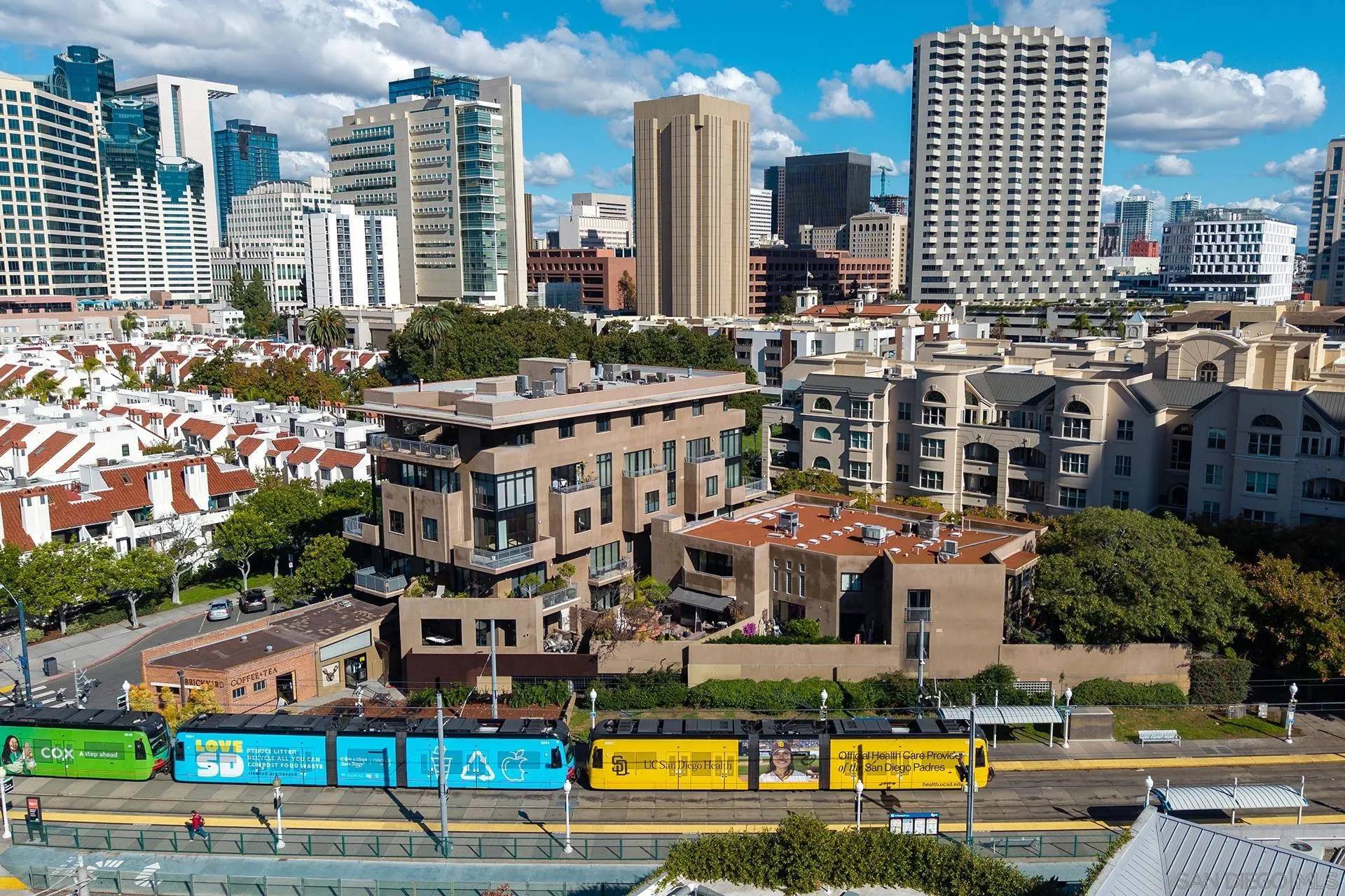 San Diego, CA 92101,611 W G St #321