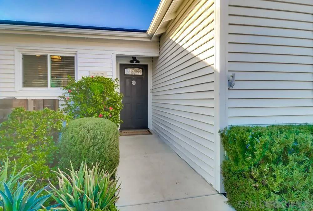 Vista, CA 92084,712 Lemon Avenue