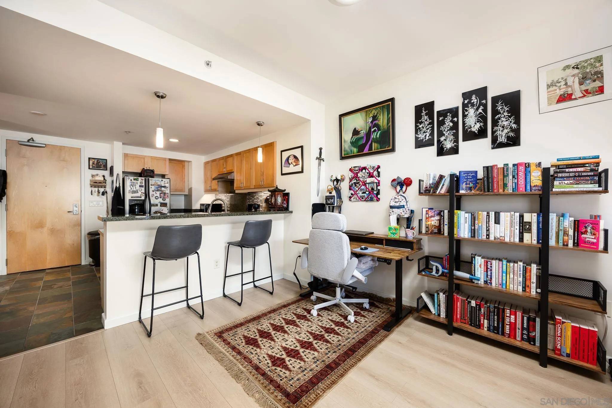 San Diego, CA 92101,1150 J st #606