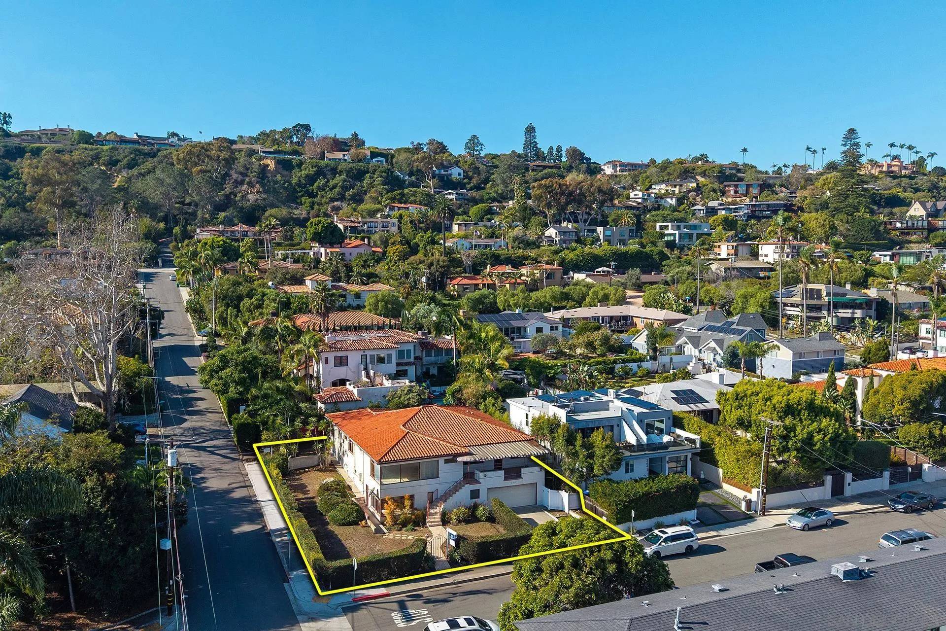 San Diego, CA 92106,350 San Elijo St