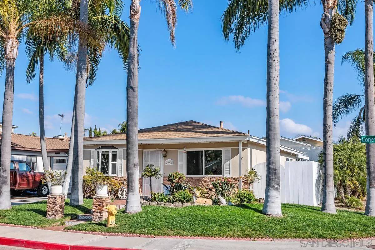 Encinitas, CA 92024,201 Coneflower St