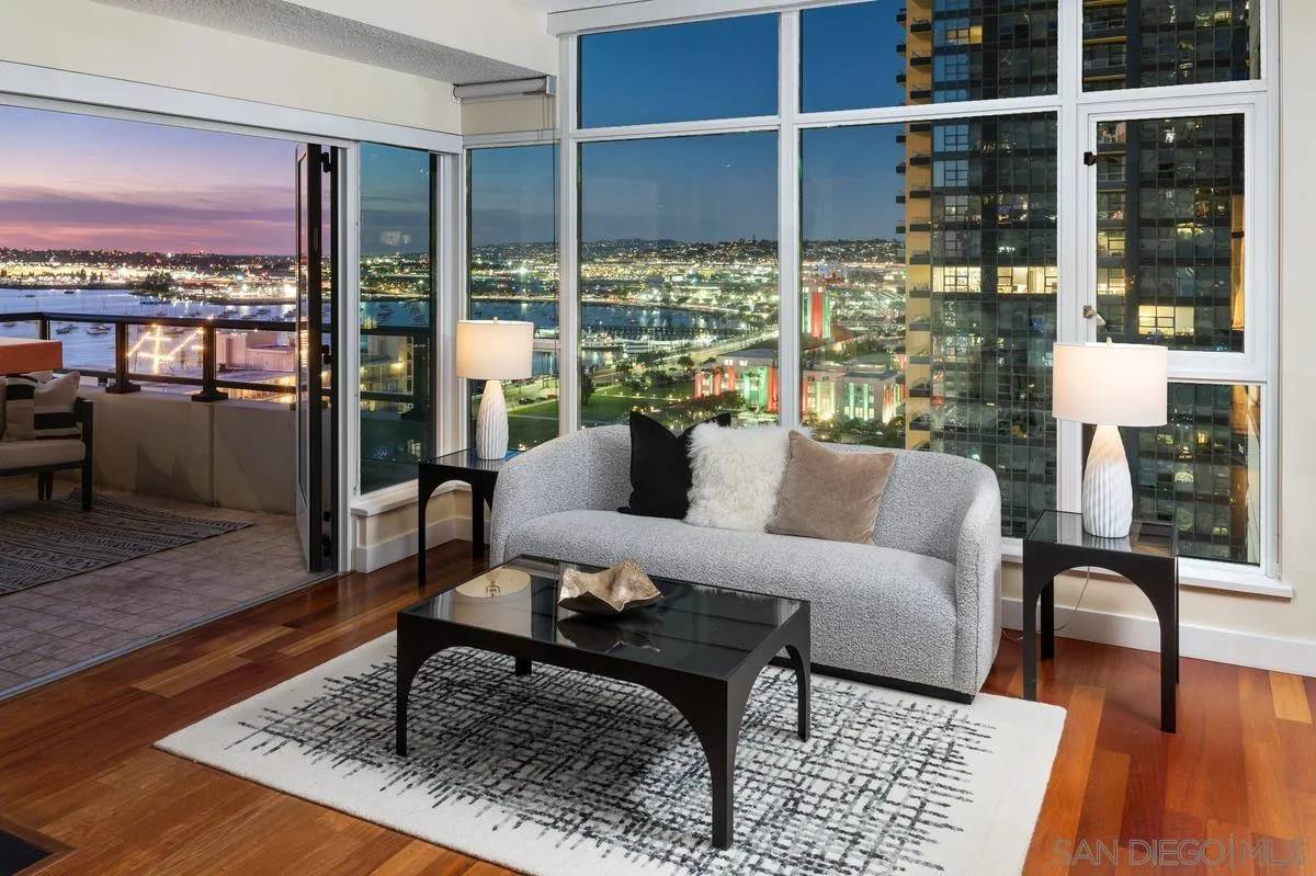 San Diego, CA 92101,1205 Pacific Hwy #2002