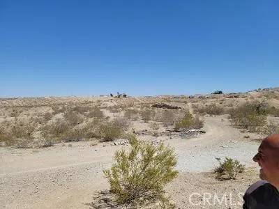 Barstow, CA 92311,8 Henderson