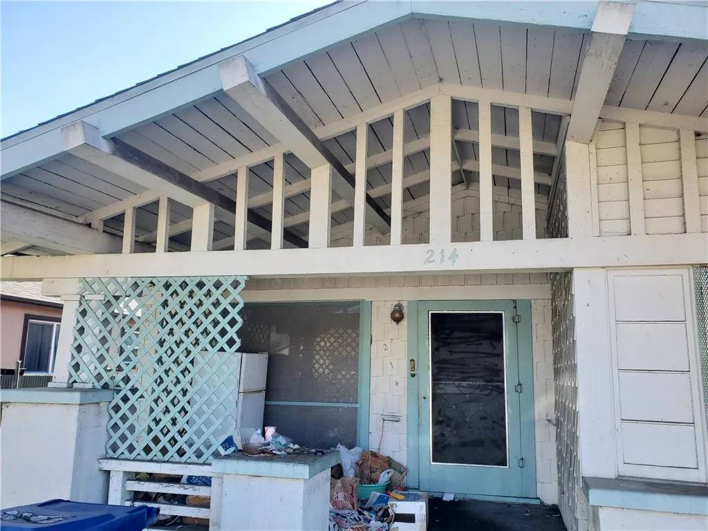 Los Angeles, CA 90003,214 E 85th Street
