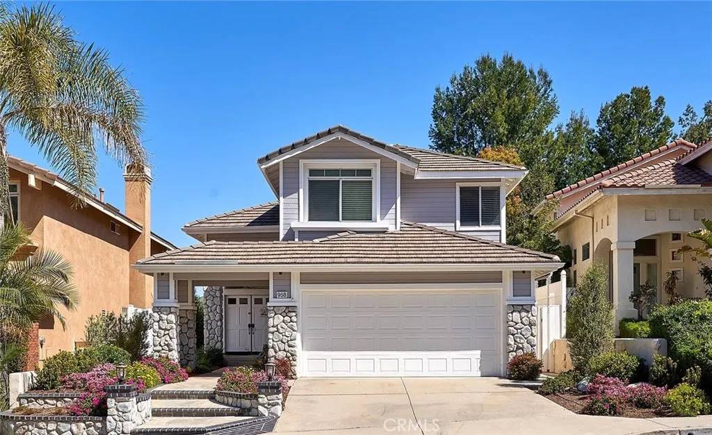 Anaheim Hills, CA 92808,958 S Silver Star Way