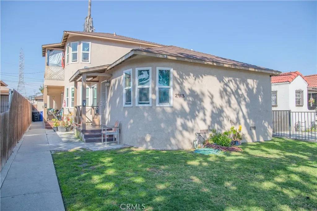 South Gate, CA 90280,2913 Illinois Avenue