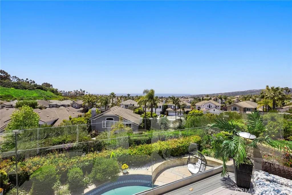 Laguna Niguel, CA 92677,16 Palisades