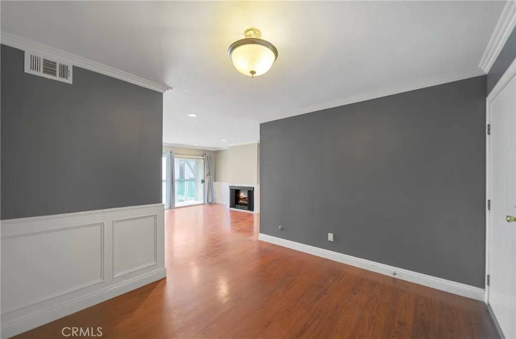 Glendale, CA 91203,333 Burchett Street #308