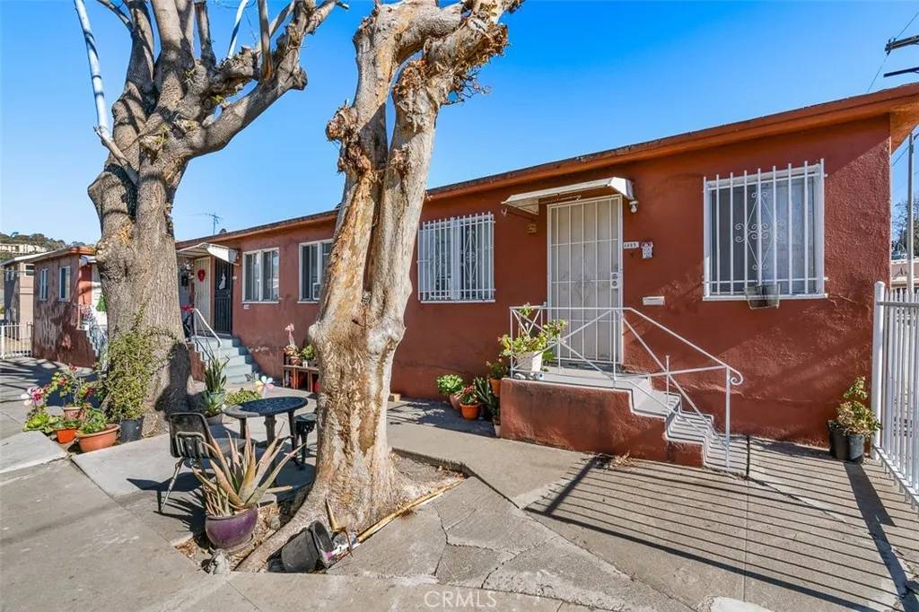 Los Angeles, CA 90032,4669 Huntington Drive North