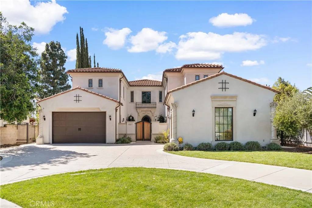 Arcadia, CA 91006,1327 S 2nd Avenue