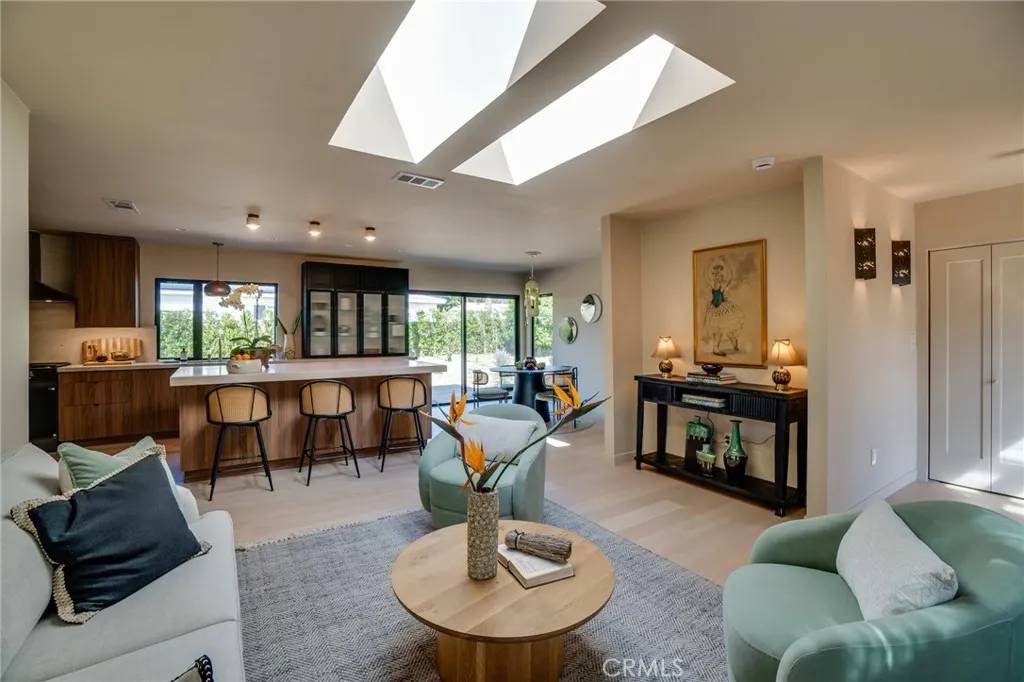Altadena, CA 91001,785 W Harriet Street