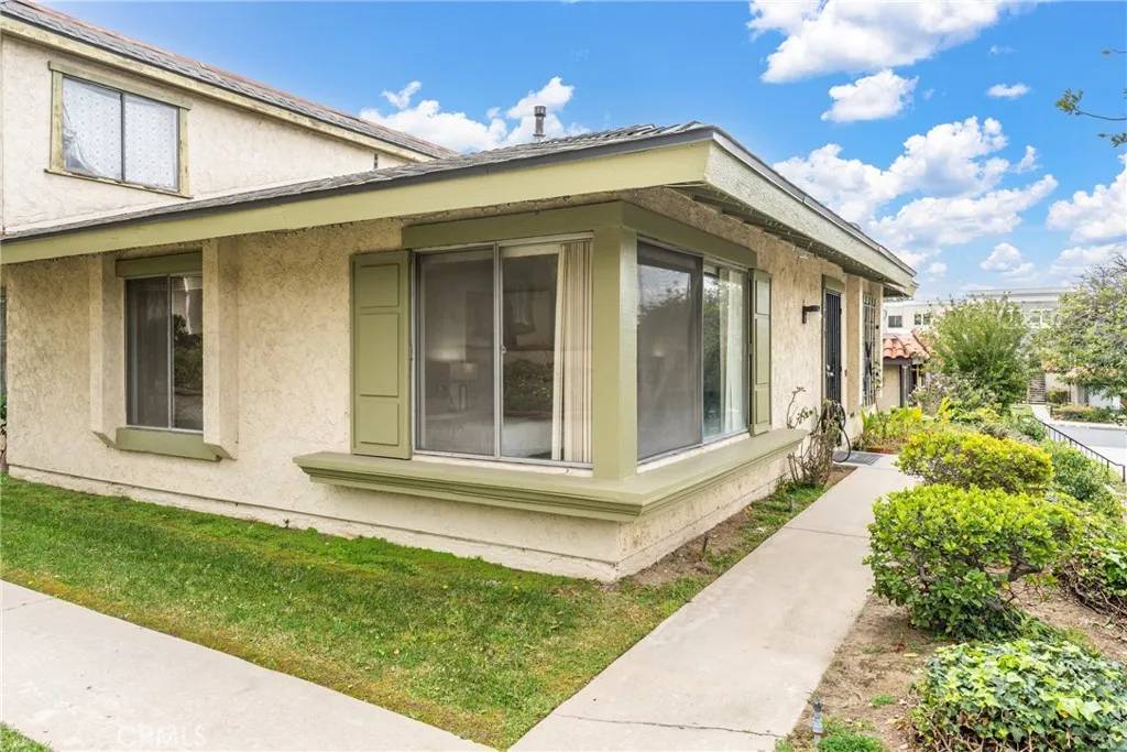 Duarte, CA 91010,1010 Cabrillo Drive #A