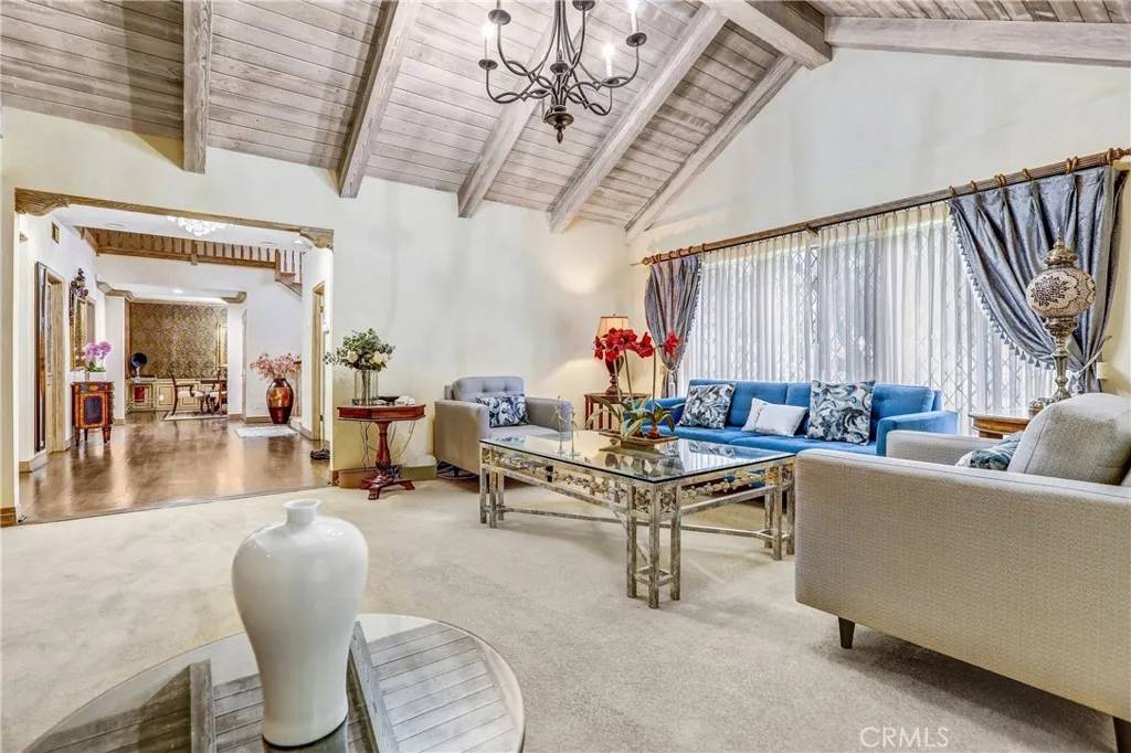 Westlake Village, CA 91362,4032 Cresthaven Drive