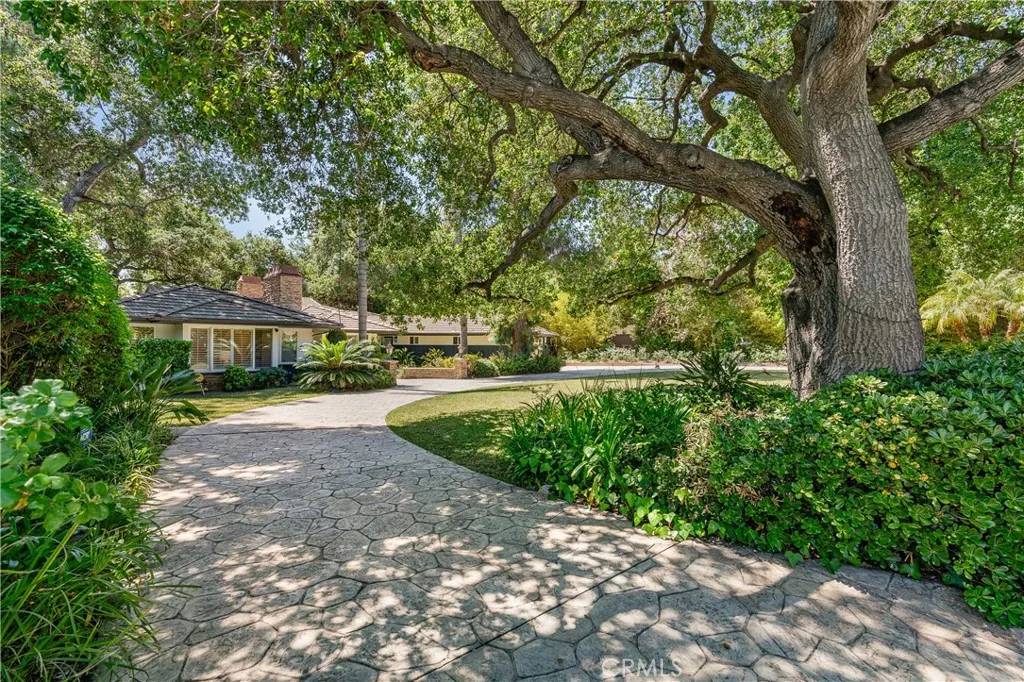 Arcadia, CA 91006,28 W Sycamore Avenue