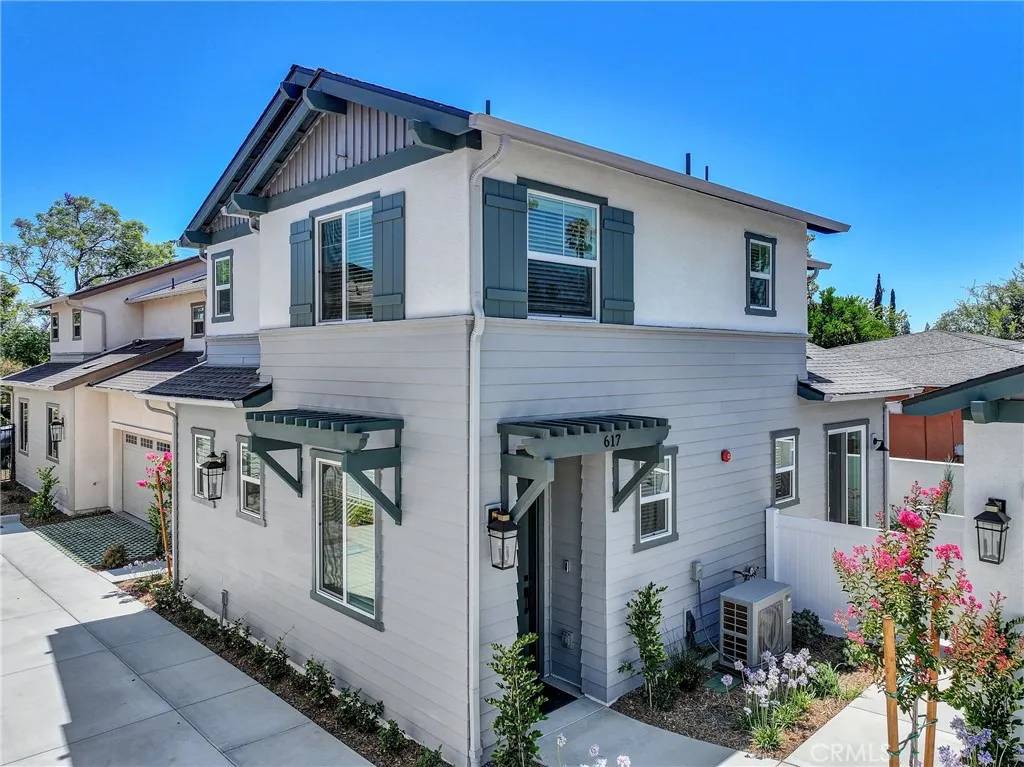 Monrovia, CA 91016,617 E Walnut Avenue