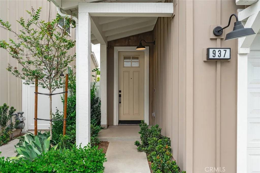 Glendora, CA 91740,937 E Wonder Lane