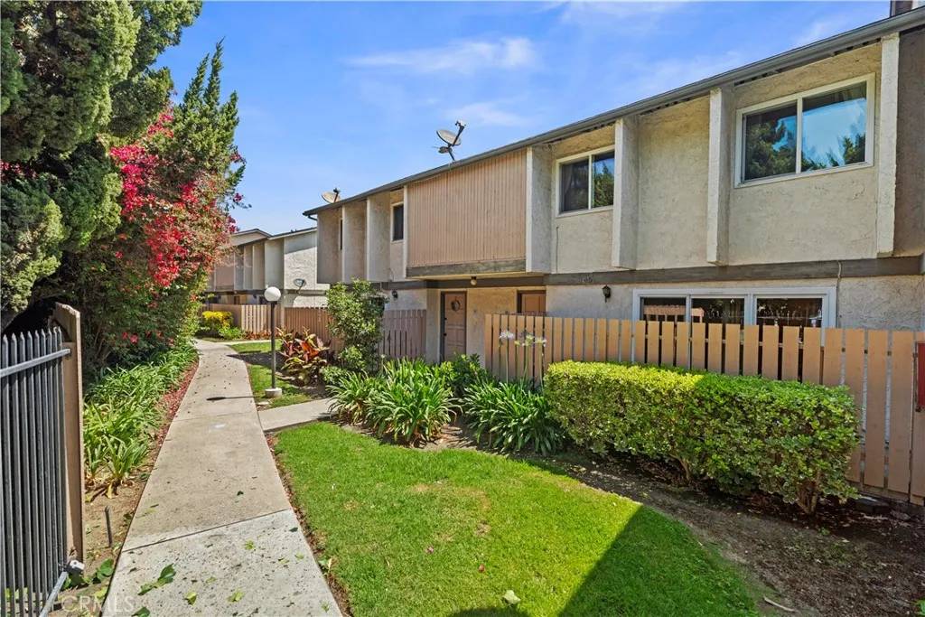 Hacienda Heights, CA 91745,2300 S Hacienda Boulevard #F8