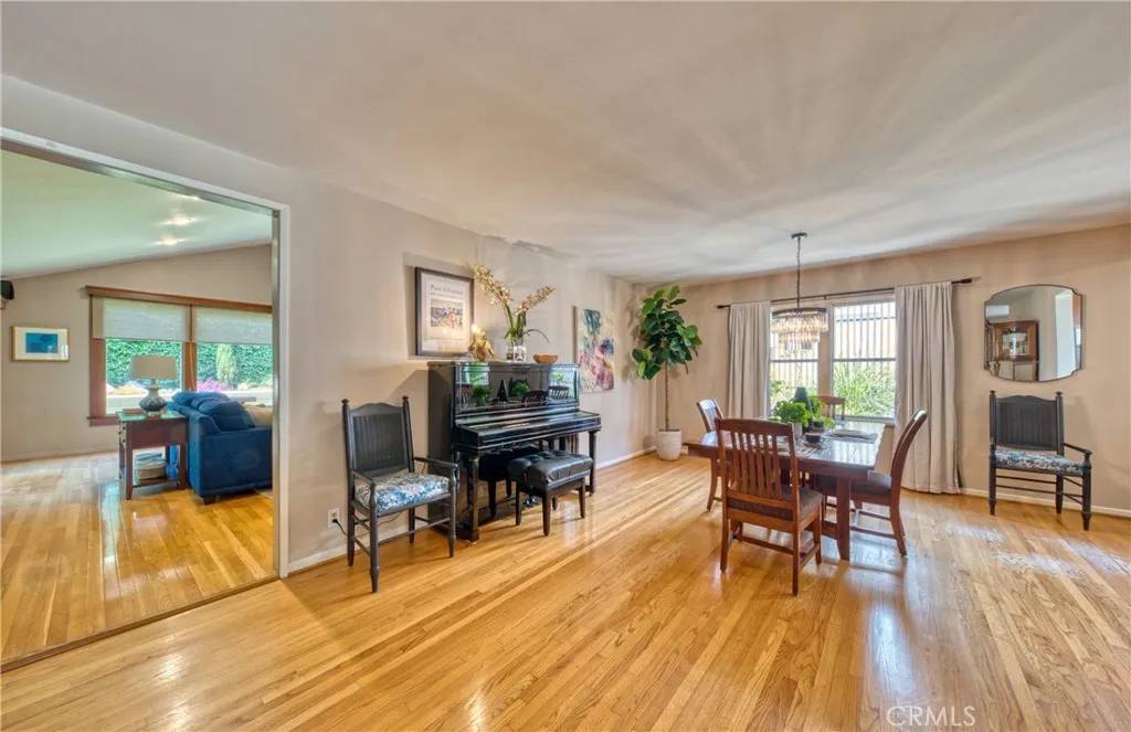 Sierra Madre, CA 91024,111 Holdman Avenue