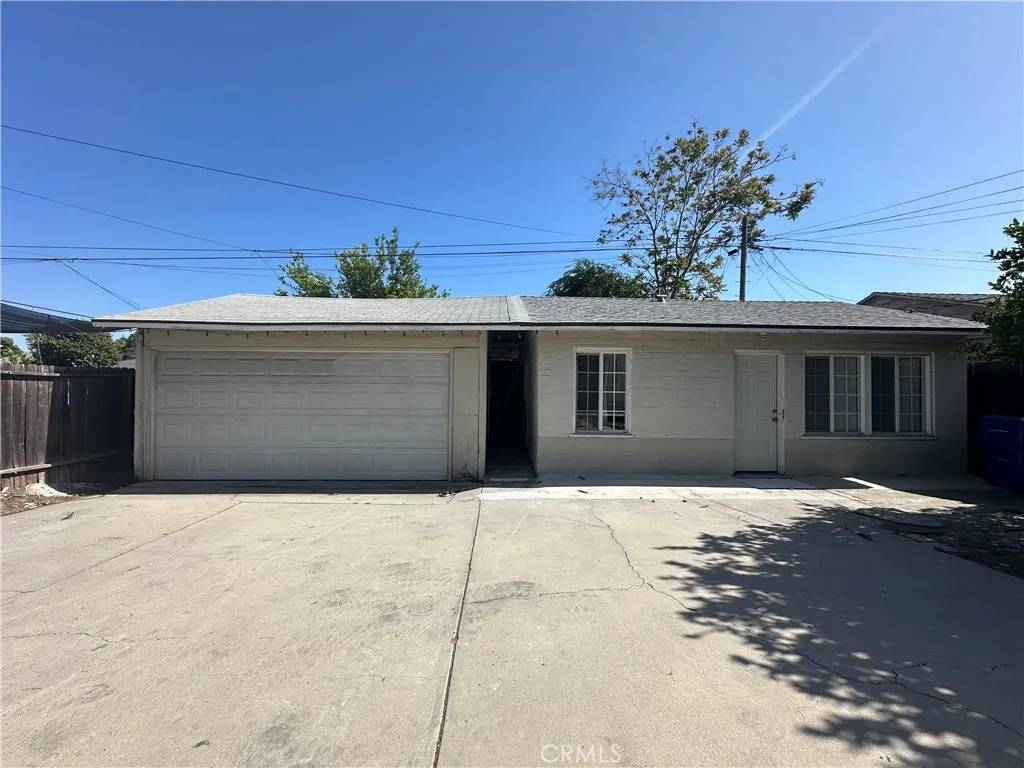 Pomona, CA 91766,942 E 6th Street