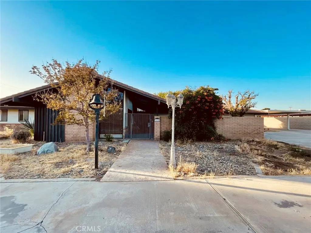 Bakersfield, CA 93314,34306 7th Standard Road