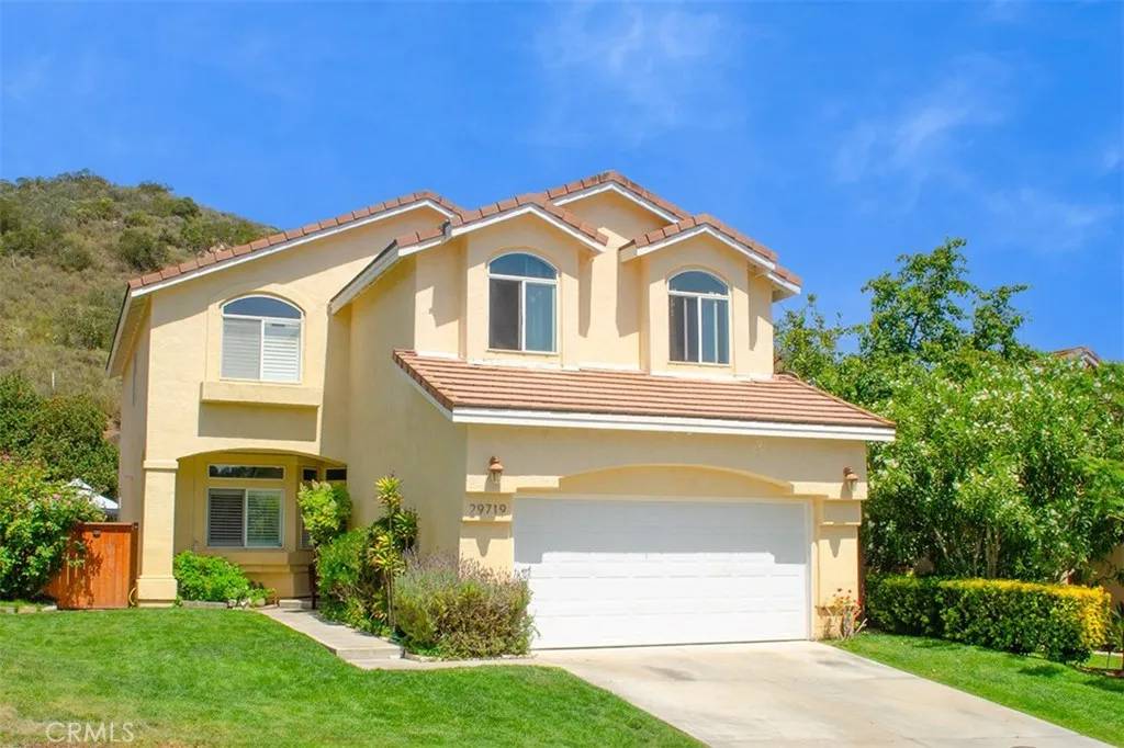 Escondido, CA 92026,29719 Platanus Drive