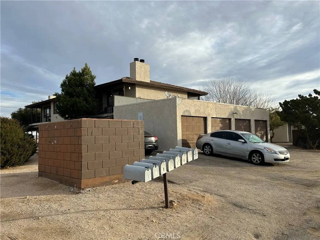 Victorville, CA 92395,16585 Green Tree Boulevard