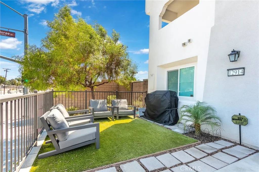 La Mirada, CA 90638,12914 Oliana Drive
