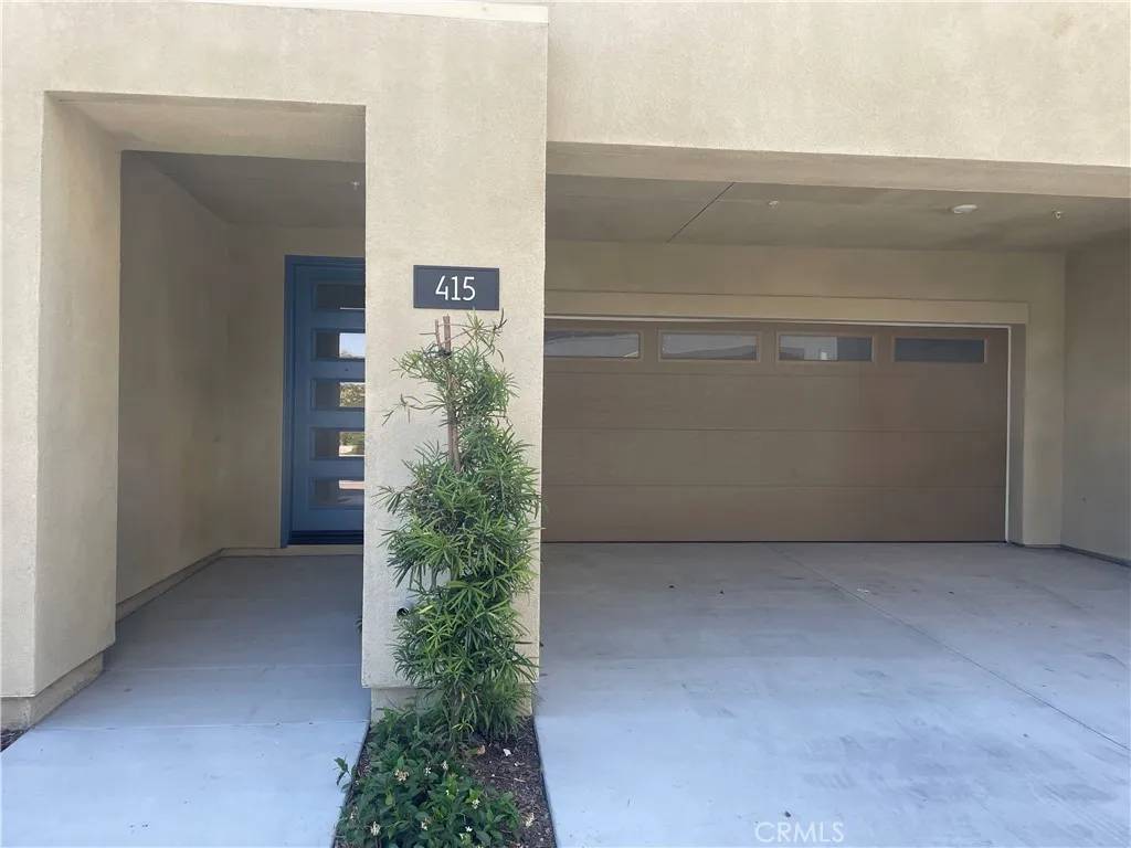 Montebello, CA 90640,415 Mulberry Lane