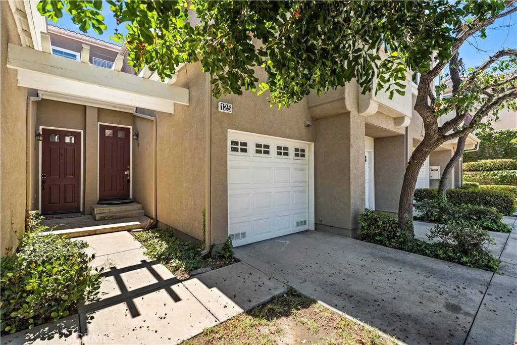 Placentia, CA 92870,125 Draft Way