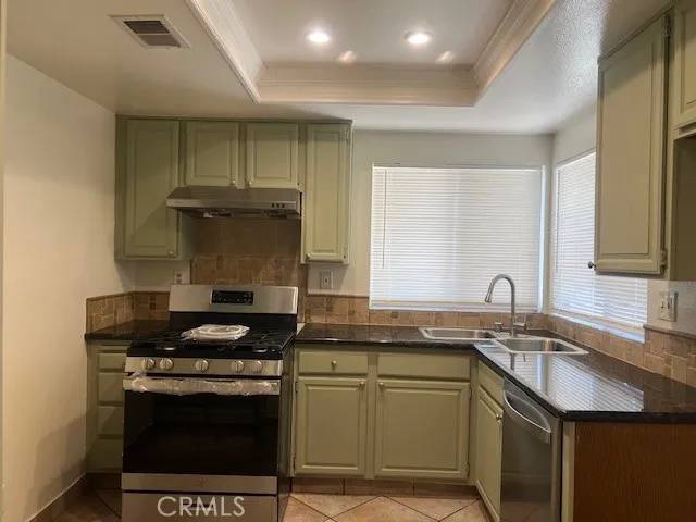 Ontario, CA 91764,2036 E 5th Street