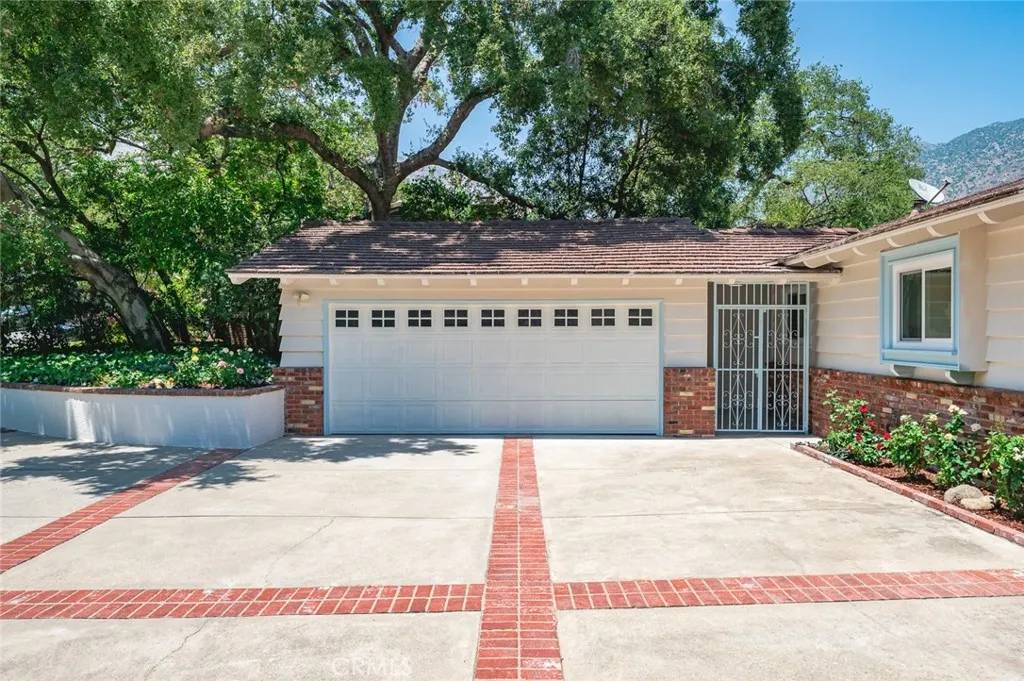 Arcadia, CA 91006,1844 Highland Oaks Drive