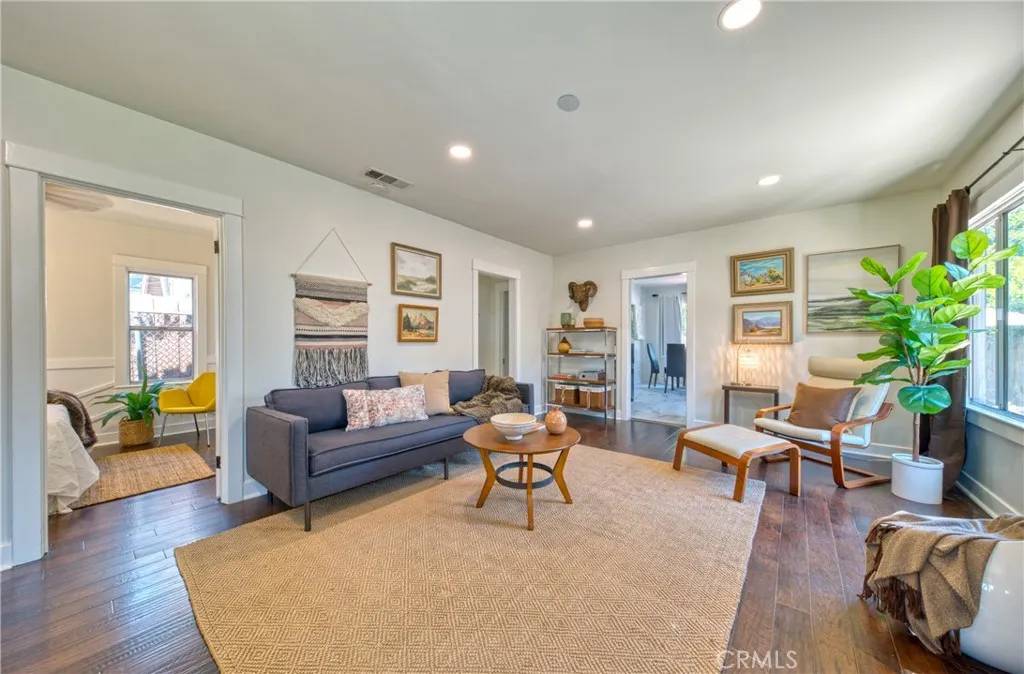 Pasadena, CA 91103,1426 Sunset Avenue