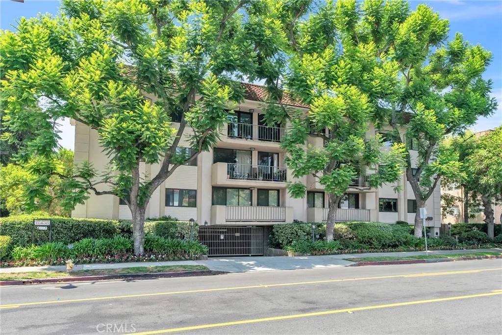 Pasadena, CA 91105,330 W California Boulevard #103