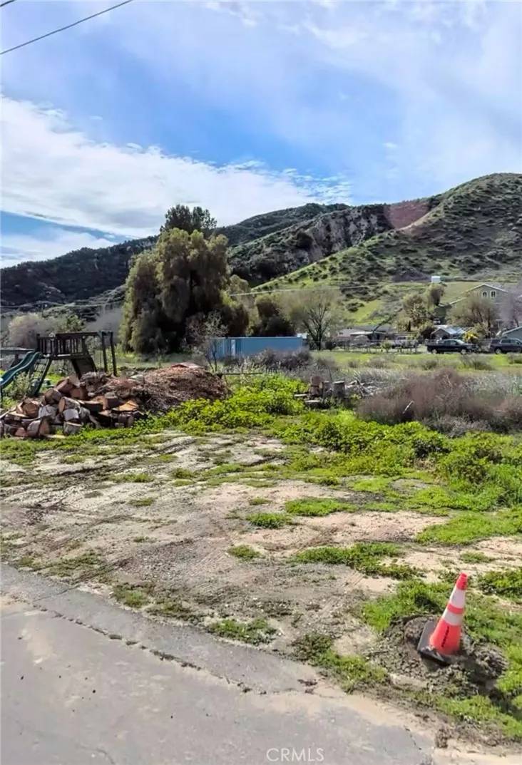 Val Verde, CA 91384,0 lincoln ave