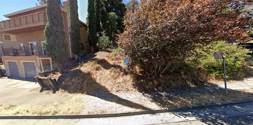 Oakland, CA 94619,4751 Redding