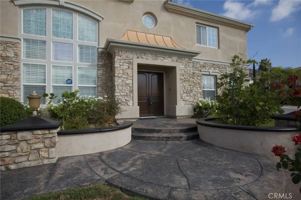 Granada Hills, CA 91344,18549 Clydesdale