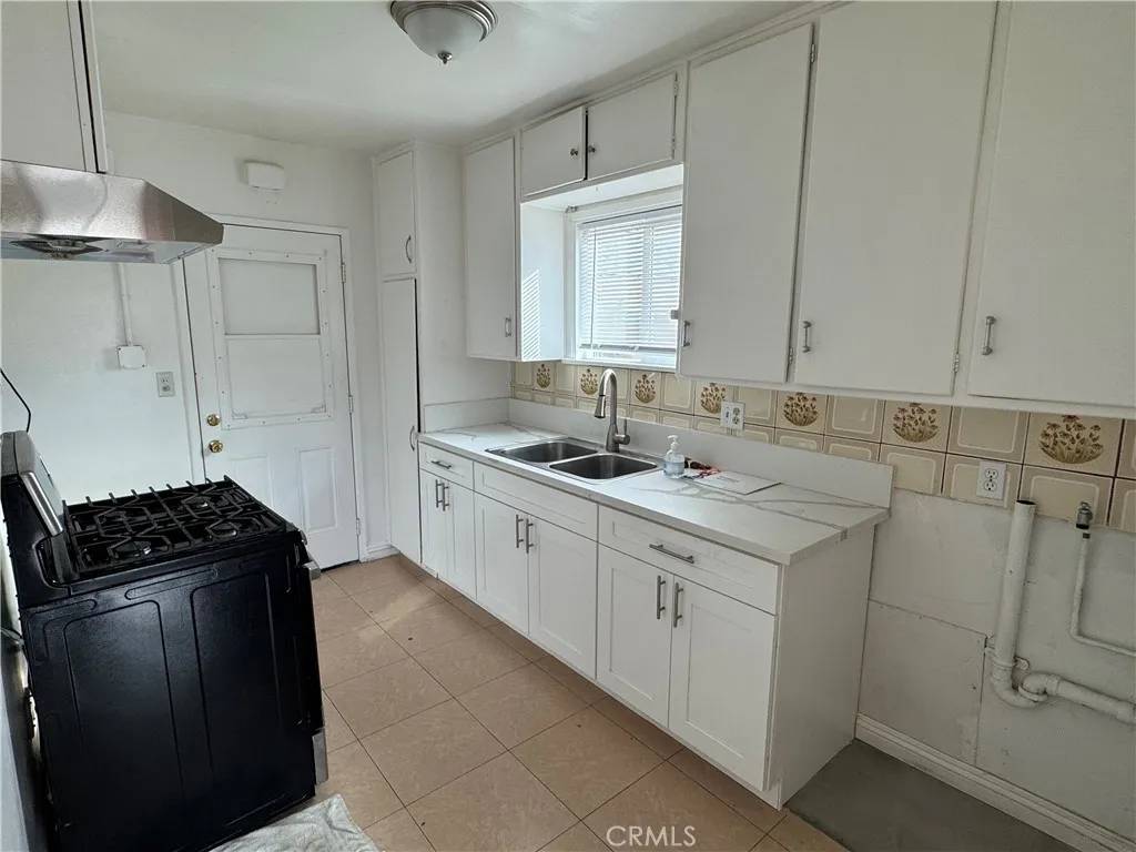 San Gabriel, CA 91776,205 E Marshall Street #B