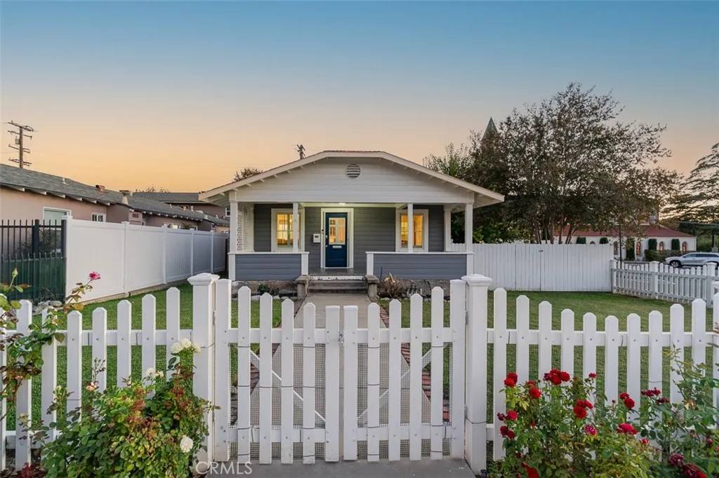 Monrovia, CA 91016,420 E FOOTHILL