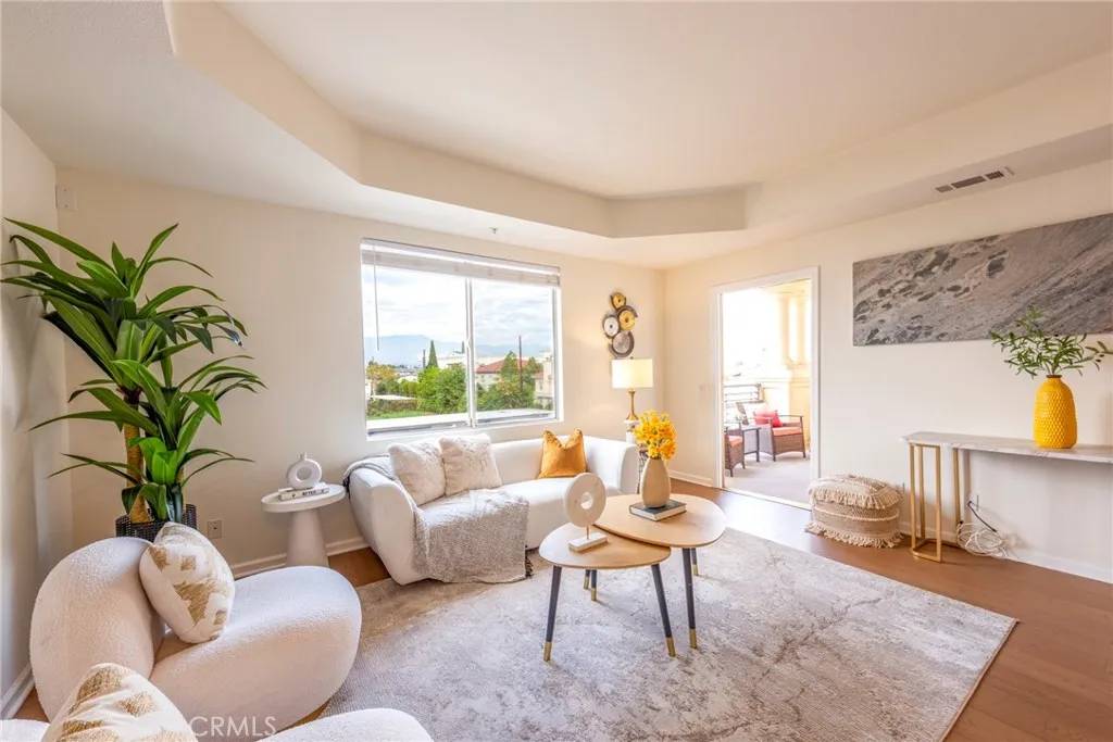 Monterey Park, CA 91755,208 N Lincoln #309