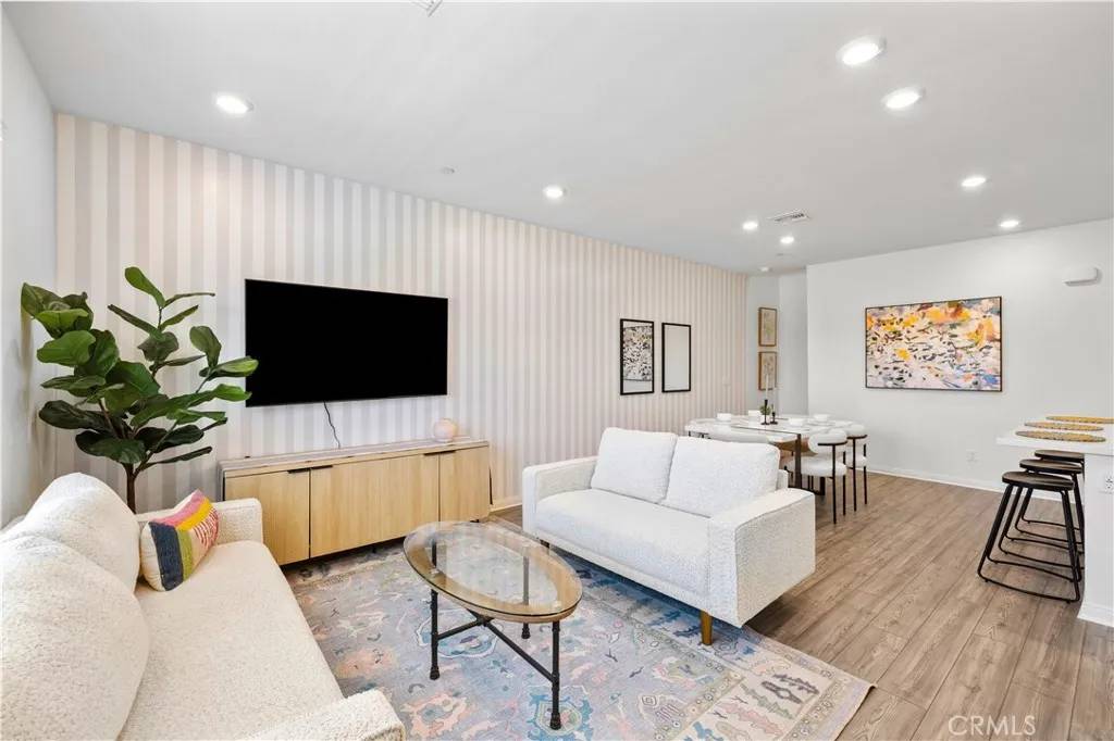 Ontario, CA 91761,3957 E Huntington