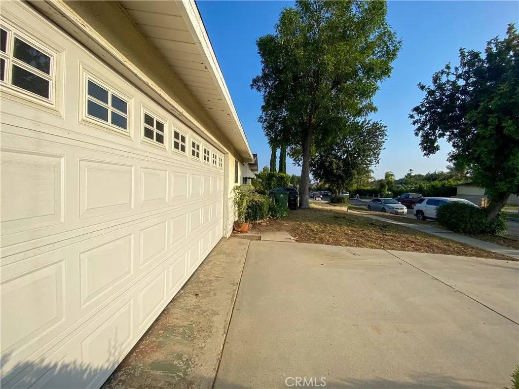 Mission Hills (san Fernando), CA 91345,10014 Saloma Avenue