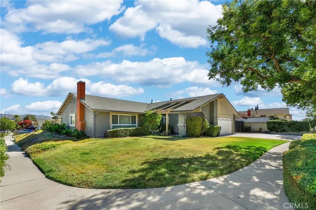 Simi Valley, CA 93063,4376 Springfield Street