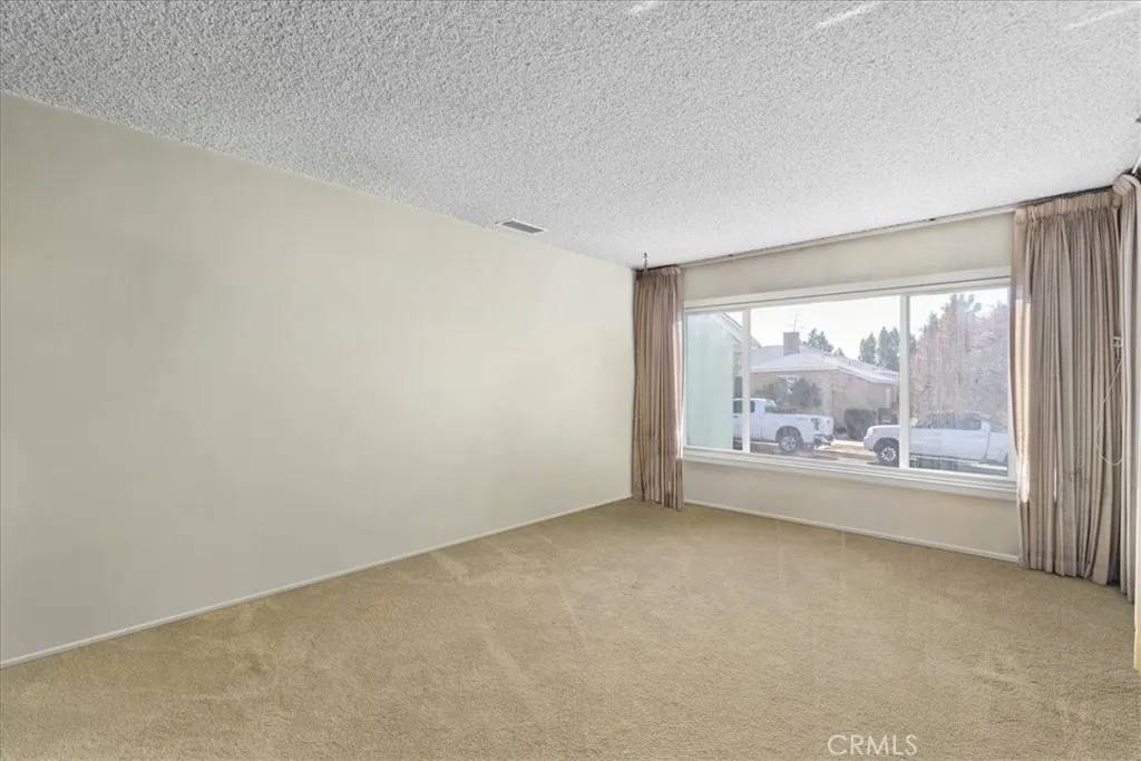 Sun Valley, CA 91352,10133 Lanark Street