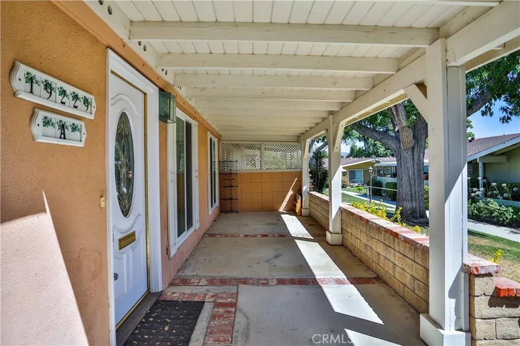 Newhall, CA 91321,19229 Avenue Of The Oaks #A