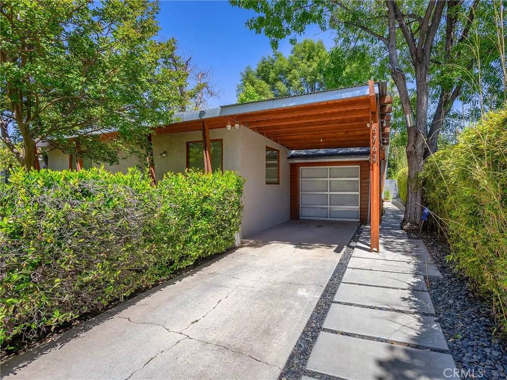Encino, CA 91316,5762 Andasol Avenue