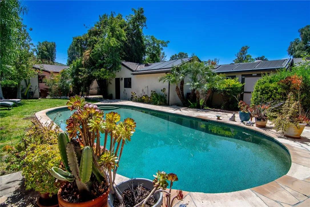 Sun Valley, CA 91352,10415 Penrose Street