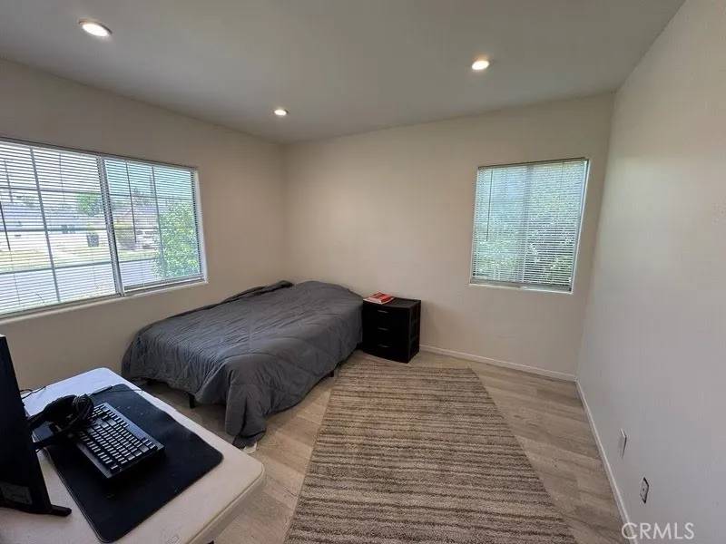 Tarzana, CA 91335,18352 Bessemer Street