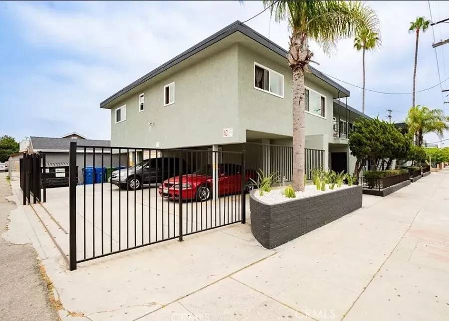 Wilmington, CA 90744,203 W Opp Street